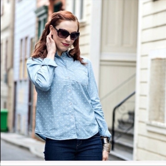 Madewell chambray polka dot button up top - Picture 7 of 7